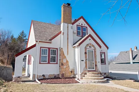 593 Humboldt Ave, Saint Paul, MN 55107