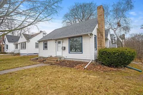 2773 Zenith Ave N, Robbinsdale, MN 55422