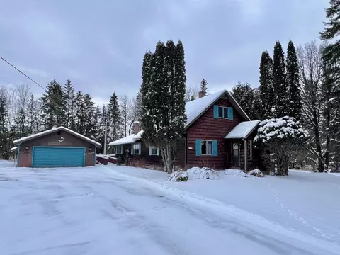 423 3rd Ave SE, Cook, MN 55723