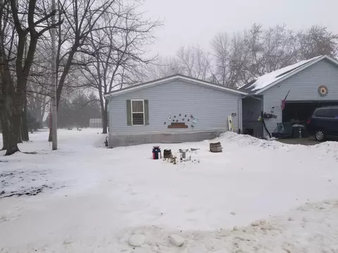 94 Pine St, Fountain, MN 55935