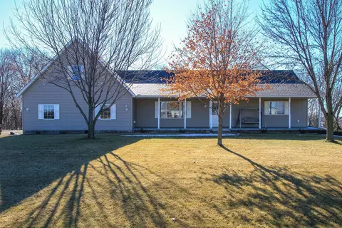 17003 236th Cir, Hutchinson, MN 55350