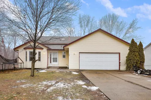 909 118th Ln NW, Coon Rapids, MN 55448