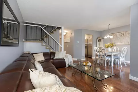 14353 Bedford Dr, Eden Prairie, MN 55346