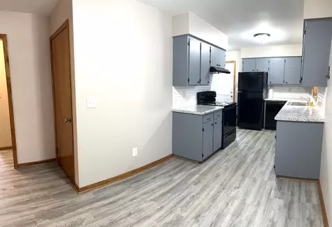 1609 7th St SW, Willmar, MN 56201 photo 7