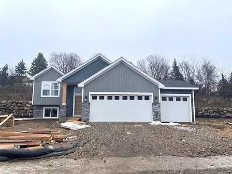 8895 Foust Ln, Rockford, MN 55373