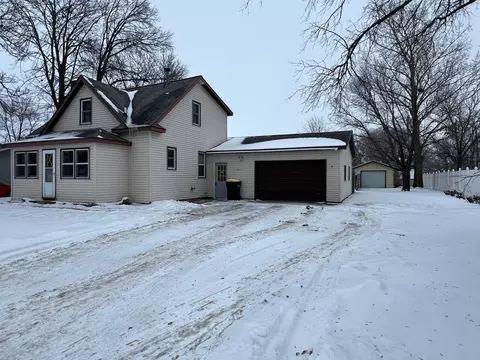 446 4th Ave NE, Perham, MN 56573 photo 2