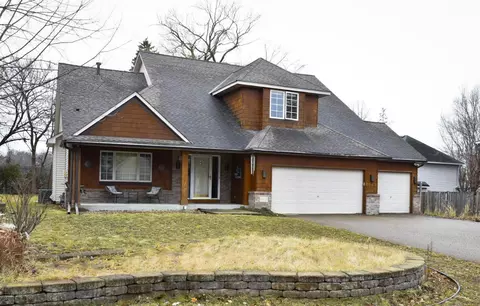 10115 Brookside Cir, Bloomington, MN 55431