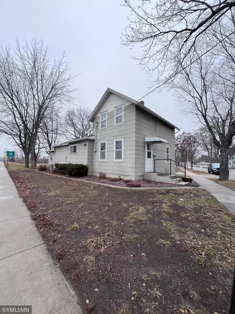 200 Mertens St N, Jordan, MN 55352