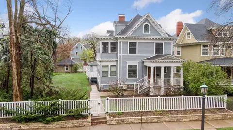 632 Lincoln Ave, Saint Paul, MN 55105