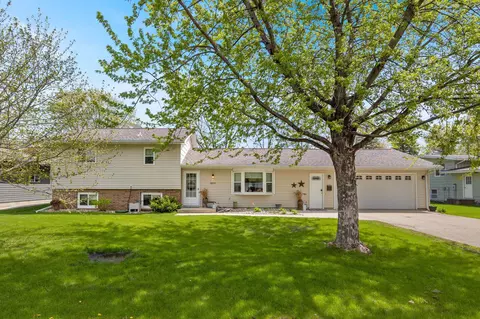 1804 Judd Ave N, Glencoe, MN 55336