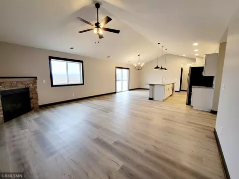 2113 Nelson St, Saint Peter, MN 56082 photo 11