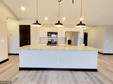 2113 Nelson St, Saint Peter, MN 56082 photo 3