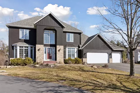 9282 Cornell Cir, Woodbury, MN 55125