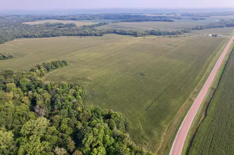 21 Nnn 311th Ave, Henderson, MN 56044