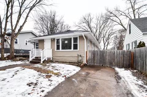 2061 Margaret St, Saint Paul, MN 55119
