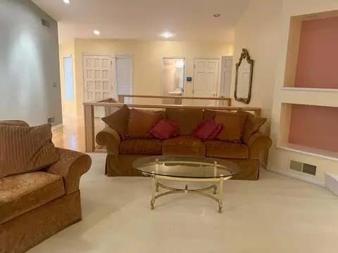 Living - 539 Brook Ln, Saint Cloud, MN 56301 photo 3 of 9