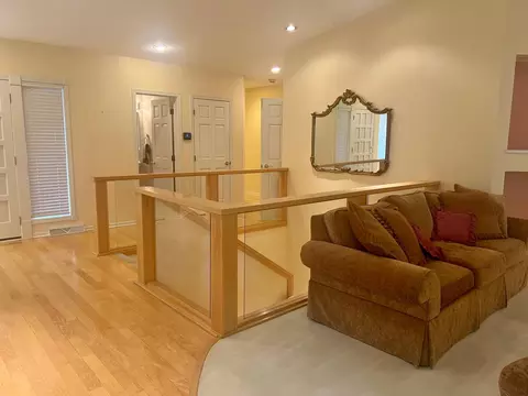 Entry Way - 539 Brook Ln, Saint Cloud, MN 56301 photo 1 of 7