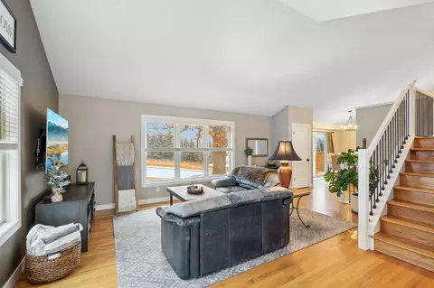 4406 Woodgate Cv, Eagan, MN 55122 photo 3