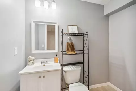 4406 Woodgate Cv, Eagan, MN 55122 photo 22
