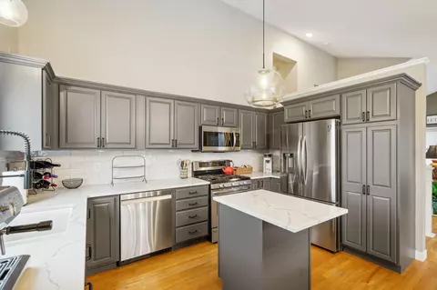 4406 Woodgate Cv, Eagan, MN 55122 photo 7