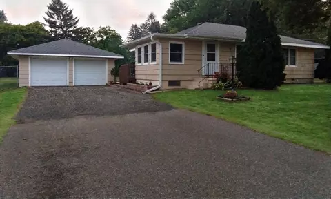 315 31st St NE, Rochester, MN 55906