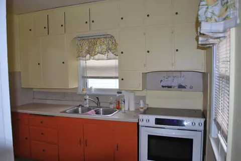 106 S 4th Ave E, Truman, MN 56088 photo 8