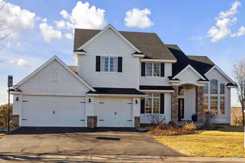 10801 Maple Blvd, Woodbury, MN 55129