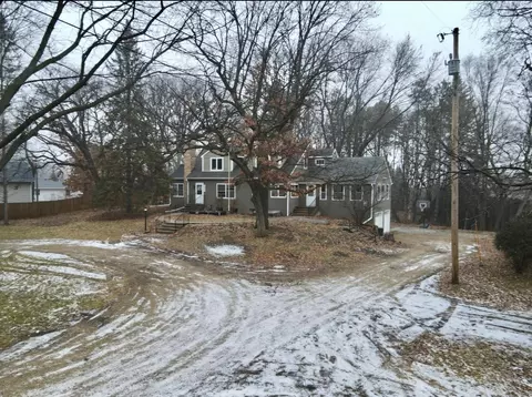 13720 Spring Lake Rd, Minnetonka, MN 55345