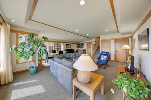 Living - 11542 Circle Ridge Ct, Faribault, MN 55021 photo 11 of 12