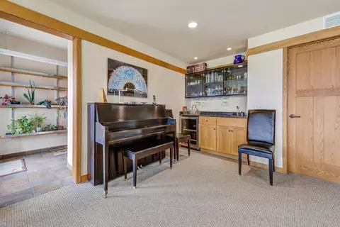 Living - 11542 Circle Ridge Ct, Faribault, MN 55021 photo 12 of 12