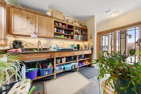 Kitchen - 11542 Circle Ridge Ct, Faribault, MN 55021 photo 5 of 5