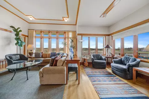 Living - 11542 Circle Ridge Ct, Faribault, MN 55021 photo 3 of 12