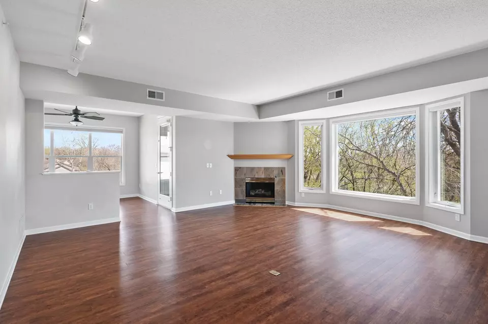 Living - 9225 Medicine Lake Rd #312, Golden Valley, MN 55427 photo 3 of 8