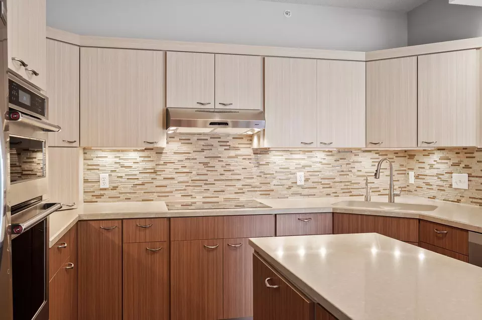 Kitchen - 9225 Medicine Lake Rd #312, Golden Valley, MN 55427 photo 5 of 7