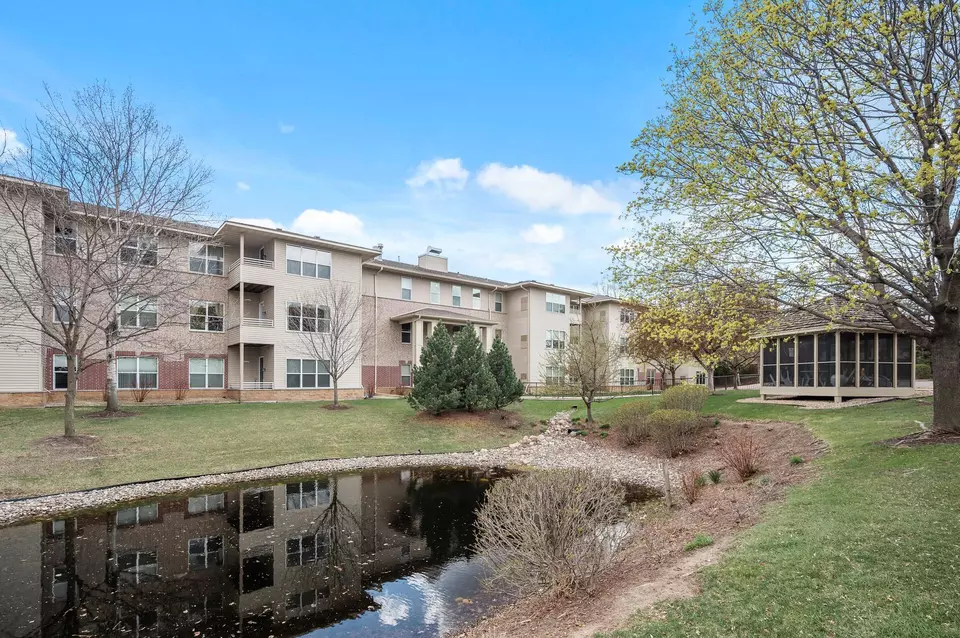 Exterior - 9225 Medicine Lake Rd #312, Golden Valley, MN 55427 photo 3 of 4