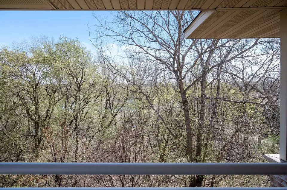 View/Area - 9225 Medicine Lake Rd #312, Golden Valley, MN 55427 photo 1 of 2