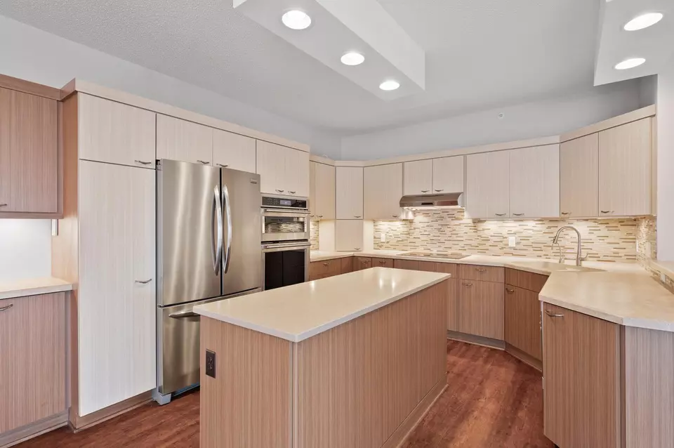 Kitchen - 9225 Medicine Lake Rd #312, Golden Valley, MN 55427 photo 3 of 7