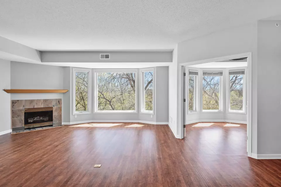 Living - 9225 Medicine Lake Rd #312, Golden Valley, MN 55427 photo 5 of 8
