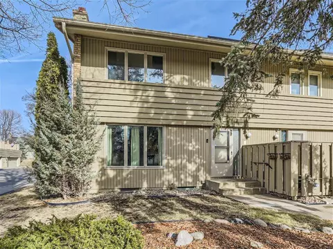 173 Windsor Ln, New Brighton, MN 55112