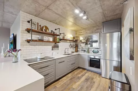 78 10th St E #1205, Saint Paul, MN 55101