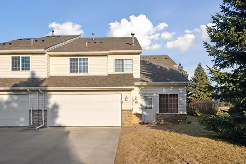 895 Ferdinand Dr, Shakopee, MN 55379