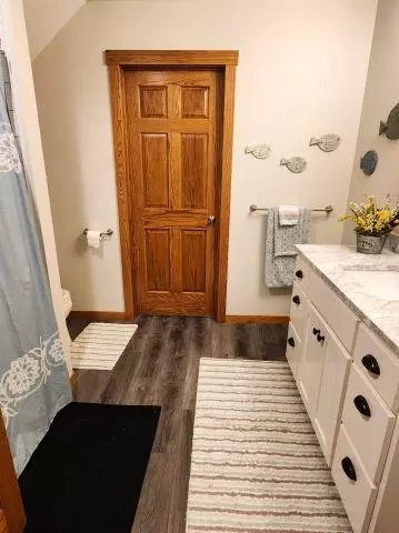 Bath - 1098 130th St, Amery, WI 54001 photo 5 of 6