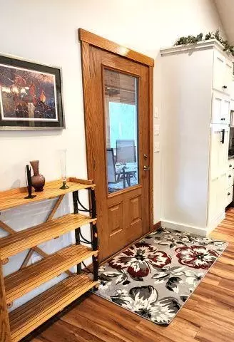 Entry Way - 1098 130th St, Amery, WI 54001 photo 1 of 7