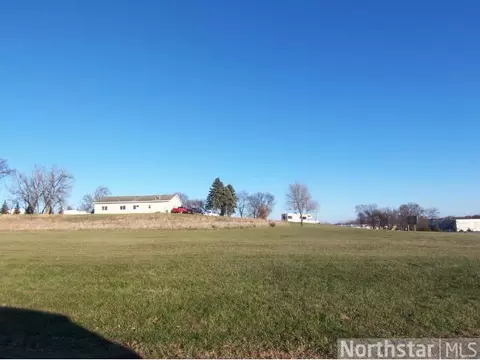 000 Hwy 7 W, Hutchinson, MN 55350
