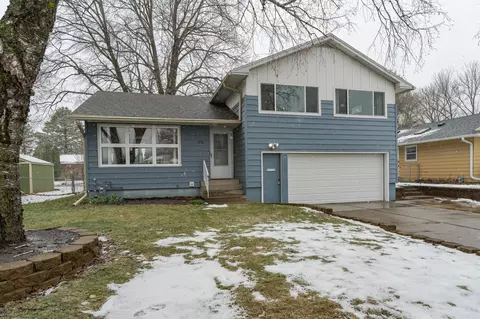 1637 3rd Ave NE, Rochester, MN 55906