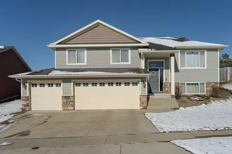 5351 Ridgeway Rd NW, Rochester, MN 55901