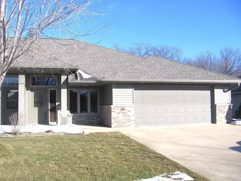 1507 28th St SW, Austin, MN 55912