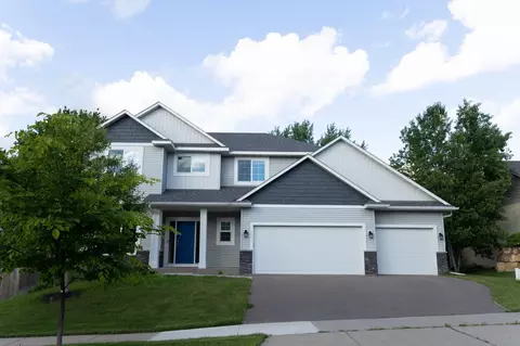 2007 Grant Dr, Northfield, MN 55057