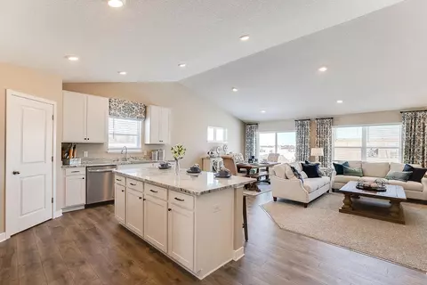 18058 Hidden Creek Trl, Lakeville, MN 55044