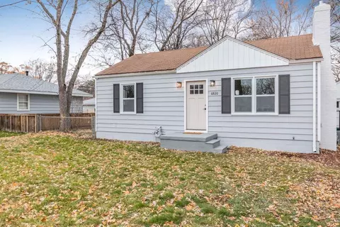 6820 46th Ave N, Crystal, MN 55428